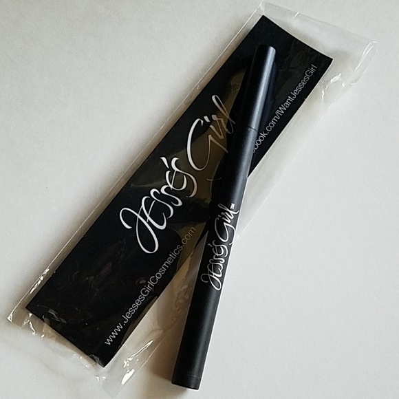 jesse's girl eyeliner